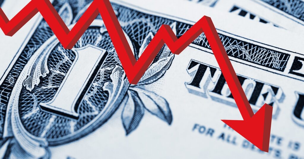 Dollar Set to Weaken on Rate Cuts, Trump-Fed Fight