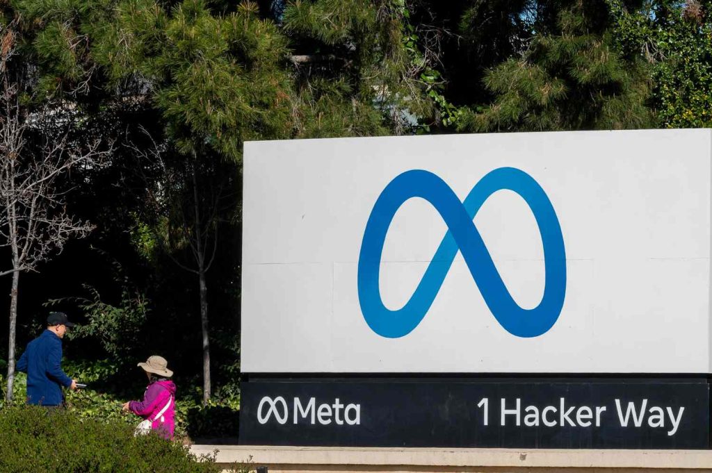 Google Lands $10 Billion-Plus Cloud Deal With Meta Focused on AI, Reports Say Google Lands $10 Billion-Plus Cloud Deal With Meta Focused on AI, Reports Say