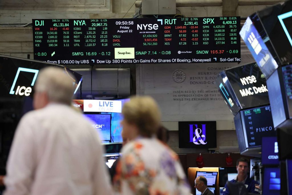 Here Are The Stocks That Are Likely To Benefit From Lower Interest Rates Here Are The Stocks That Are Likely To Benefit From Lower Interest Rates