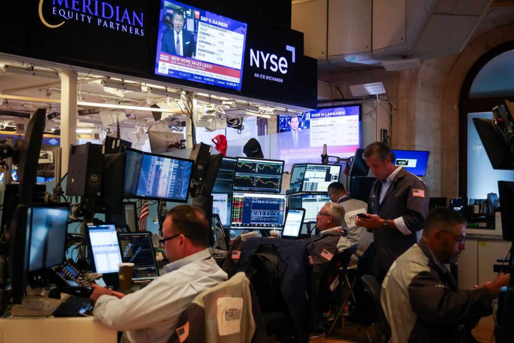 S&P 500 Retreats from Record as Stocks Waver in Early Trading; Nvidia Shares Slide After Earnings Report S&P 500 Retreats from Record as Stocks Waver in Early Trading; Nvidia Shares Slide After Earnings Report