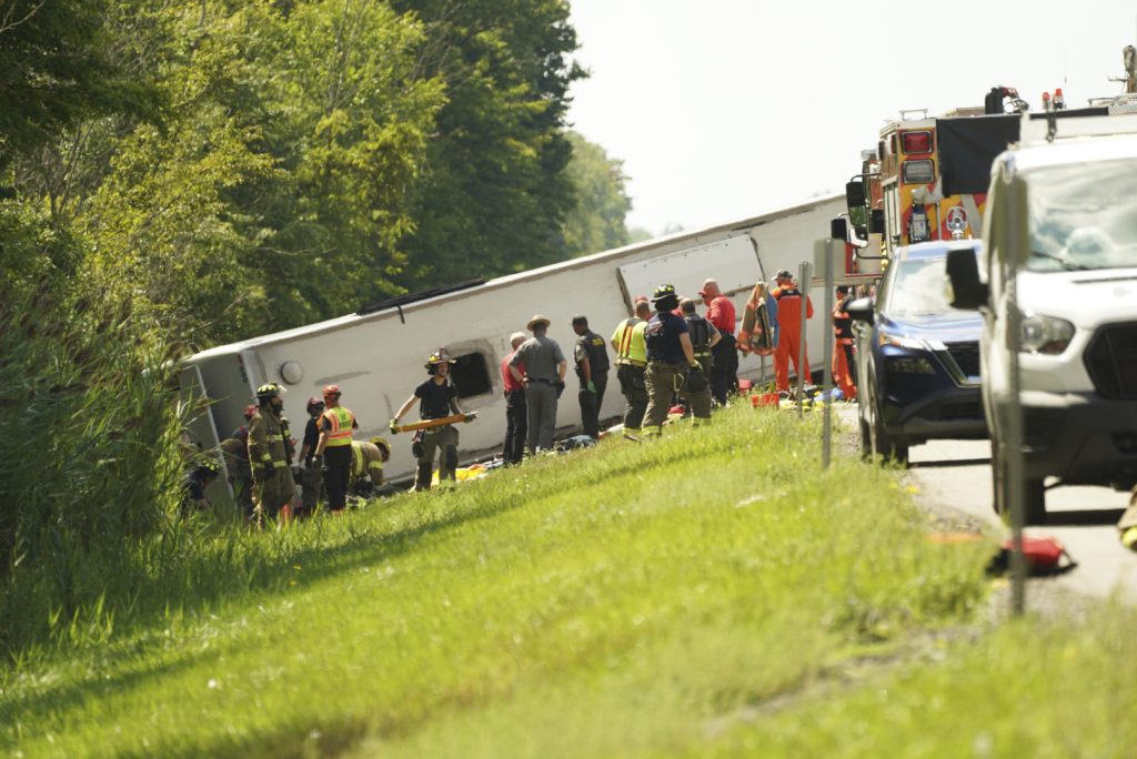 Tour Bus Rollover Kills 5 on Highway in Western New York Tour Bus Rollover Kills 5 on Highway in Western New York
