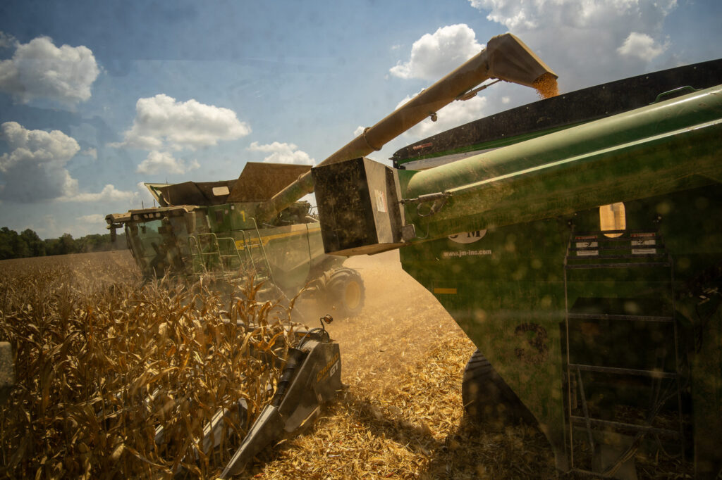 US Farmers Are Pulling Back on Spending in Threat to Rural Economy