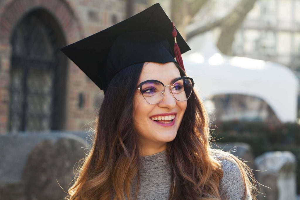 Worried About Student Loans? A Financial Advisor Shares the Smartest Moves Now