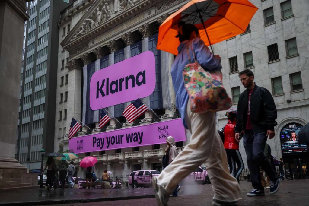 Buy Now, Pay Later Company Klarna's Shares End First Session Above IPO Price Buy Now, Pay Later Company Klarna's Shares End First Session Above IPO Price