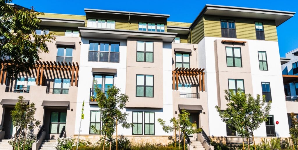 Florida and Texas Will Build 30% of New Multifamily Units This Year—Here's What It Means For Investors In These Markets apartments