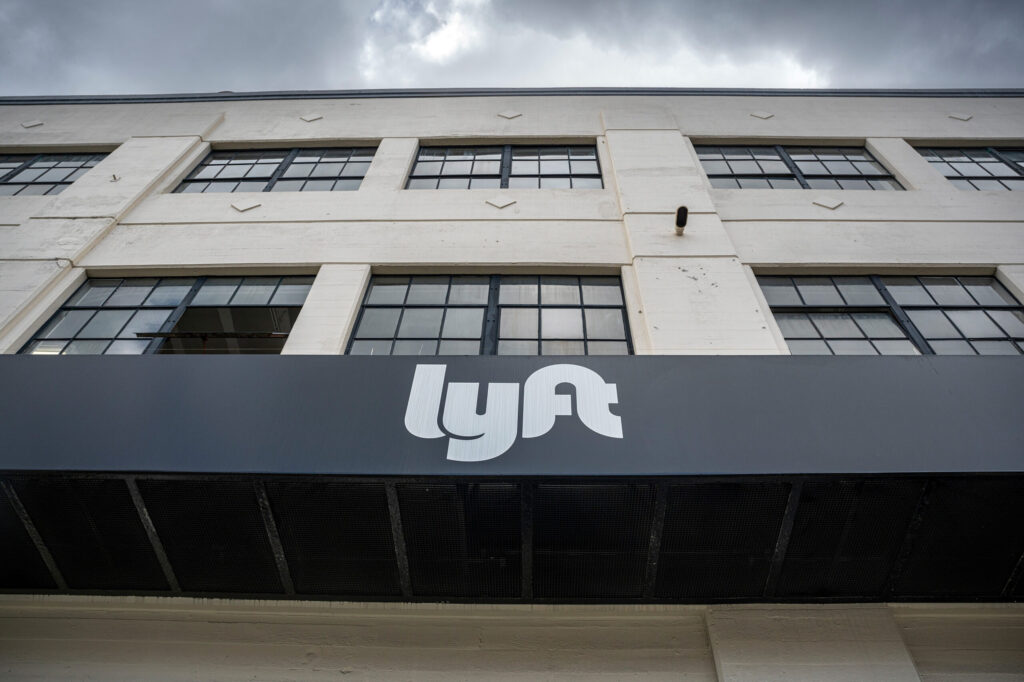 Lyft, Waymo to Offer Driverless Rides in Nashville in 2026