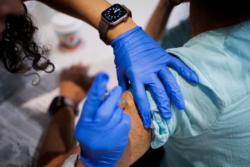 US family physician group recommends COVID-19 vaccines, contrasting federal policy