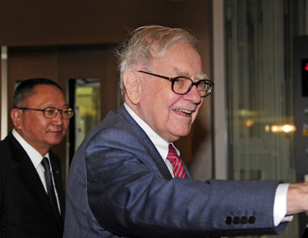 Buffett Reveals the Habit Holding Investors Back, Here’s How Breaking It Boosts Returns Buffett Reveals the Habit Holding Investors Back, Here’s How Breaking It Boosts Returns