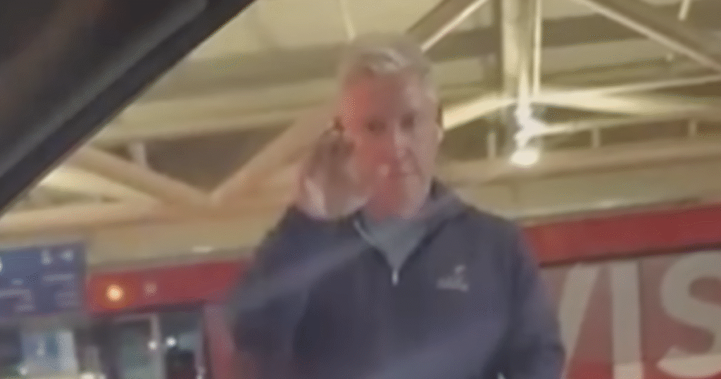 Cetera Fires Employee Accused of Racism in Viral Video Cetera Fires Employee Accused of Racism in Viral Video