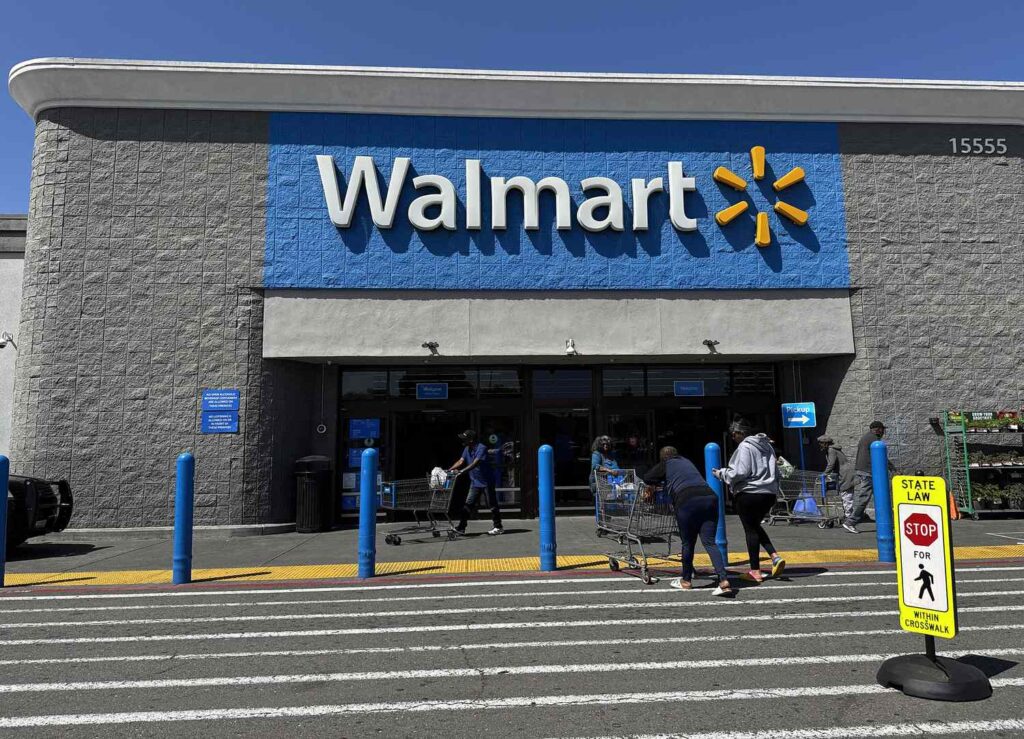 Walmart's Earnings Will Illustrate How the American Consumer Is Doing Walmart's Earnings Will Illustrate How the American Consumer Is Doing