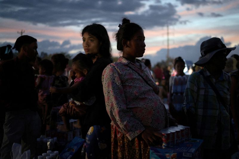 After fleeing fighting, Cambodian woman fears giving birth in border camp