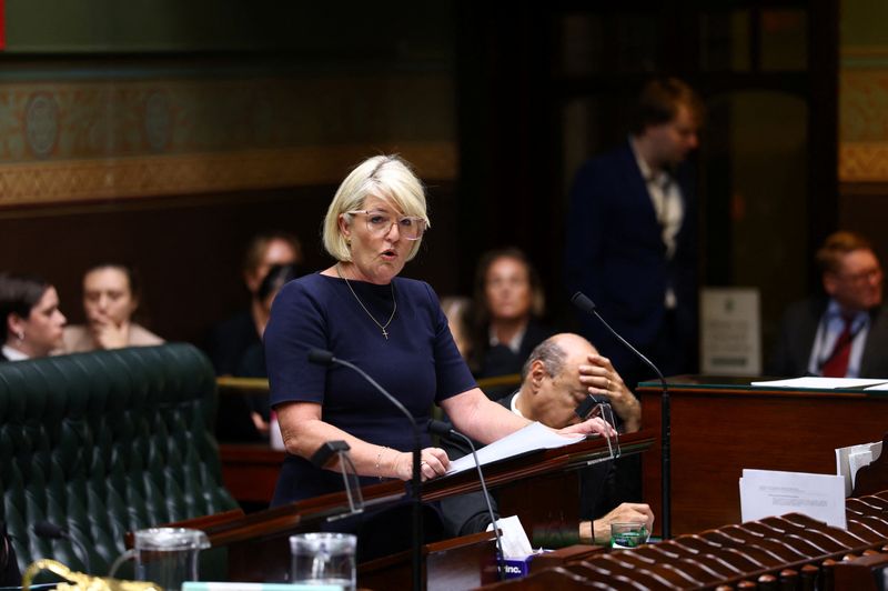 Australian state parliament reconvenes to push through stricter gun laws after Bondi mass shooting
