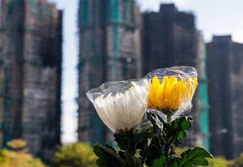 Hong Kong leader orders independent probe into fire that killed 151 Hong Kong leader orders independent probe into fire that killed 151