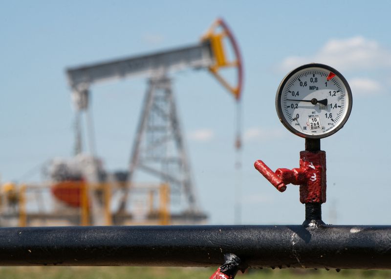 Oil prices set for biggest annual drop since 2020