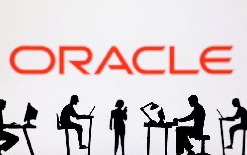 Oracle says Michigan data center project talks on track without Blue Owl