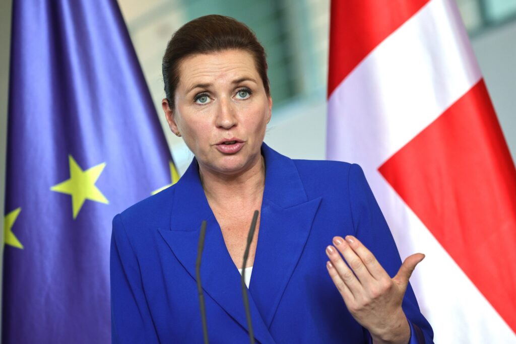 Europe Backs Greenland After Trump Resumes Takeover Threats