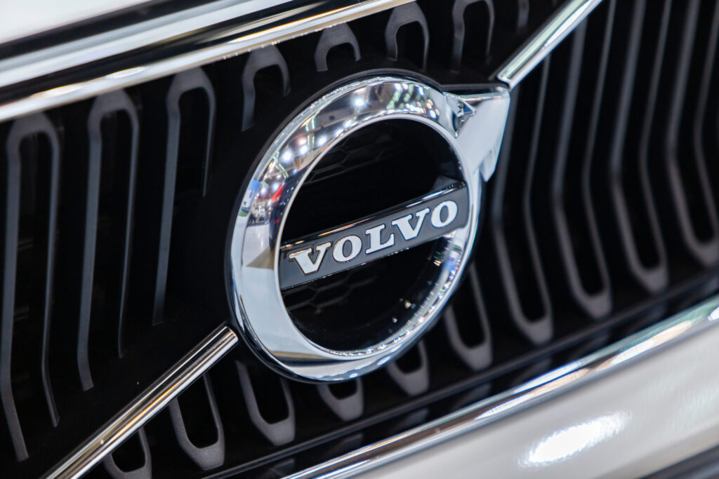 Volvo Cars Recalls Over 413,000 US Vehicles Due to Rearview Camera Issue