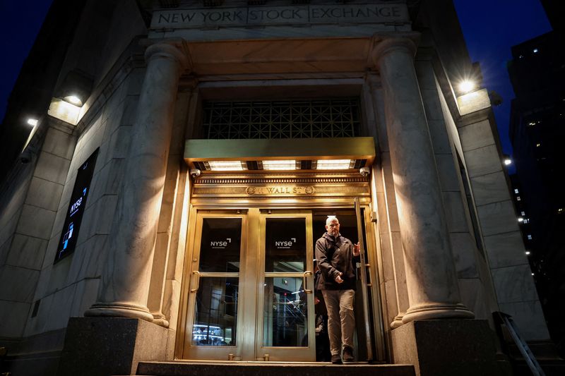 Wall Street jostles to advise on Rio-Glencore, eyes $100 million prize